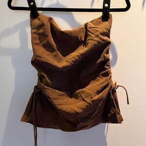 Zara brown tube top
Size S
